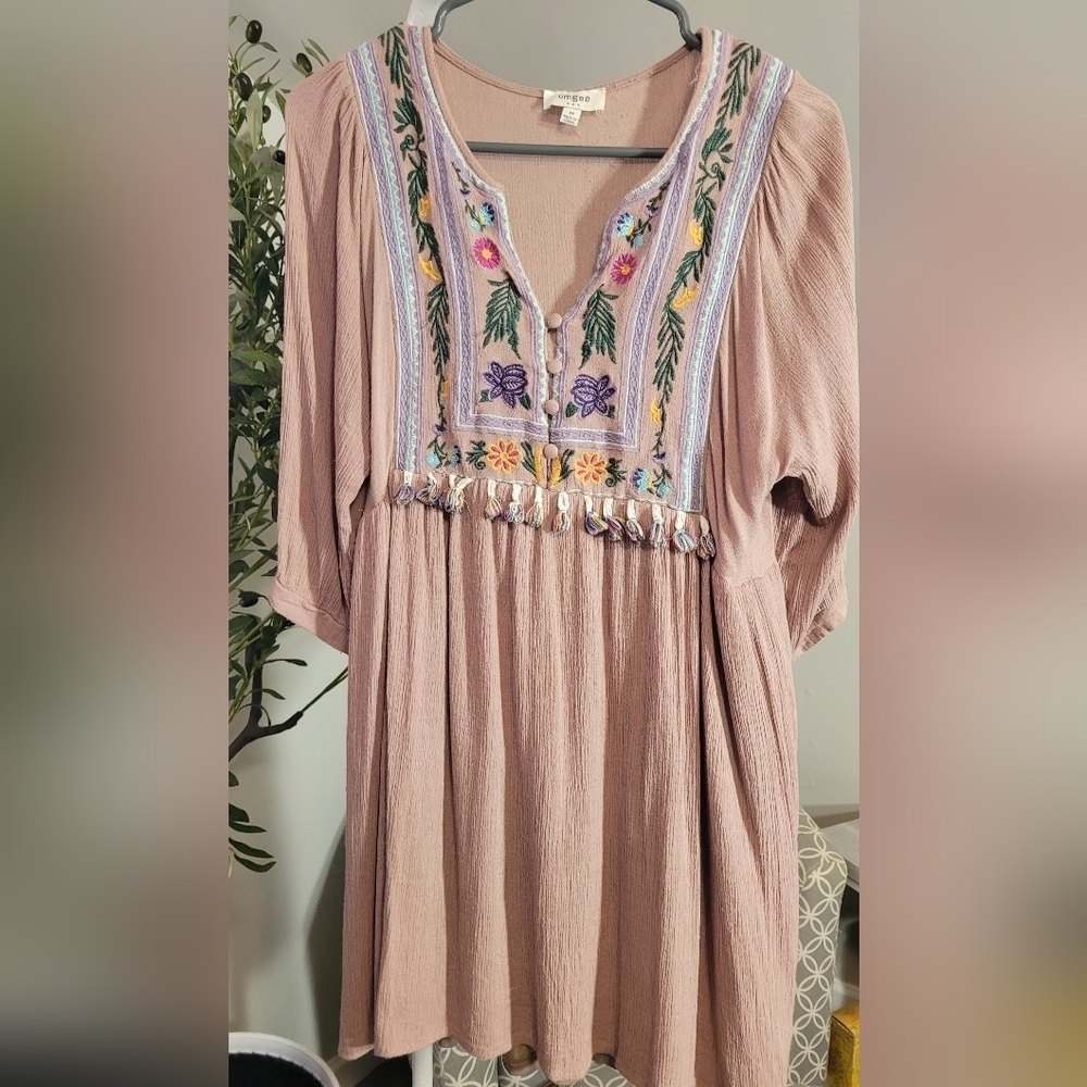Umgee Embroidered Dress With Tassels Size Medium